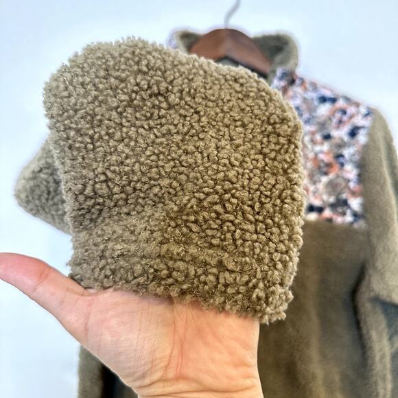 VERA BRADLEY 1/4 Zip Fleece Quilted Pullover Size M Classic Preppy Casual Chic - Picture 5 of 12